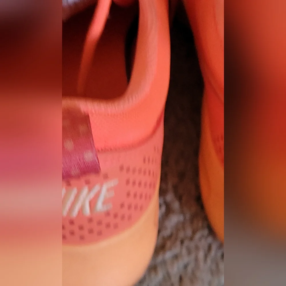 Nike Air Max Thea Orange Mid Casual Running Comfort Shoes Size 7